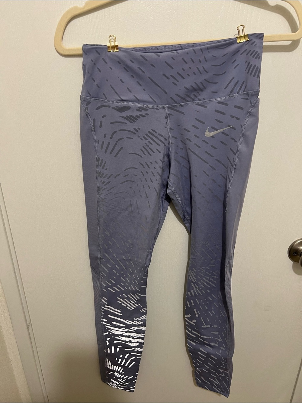 Nike Lavender and Grey Patterned DriFit Performance Leggings Size Small